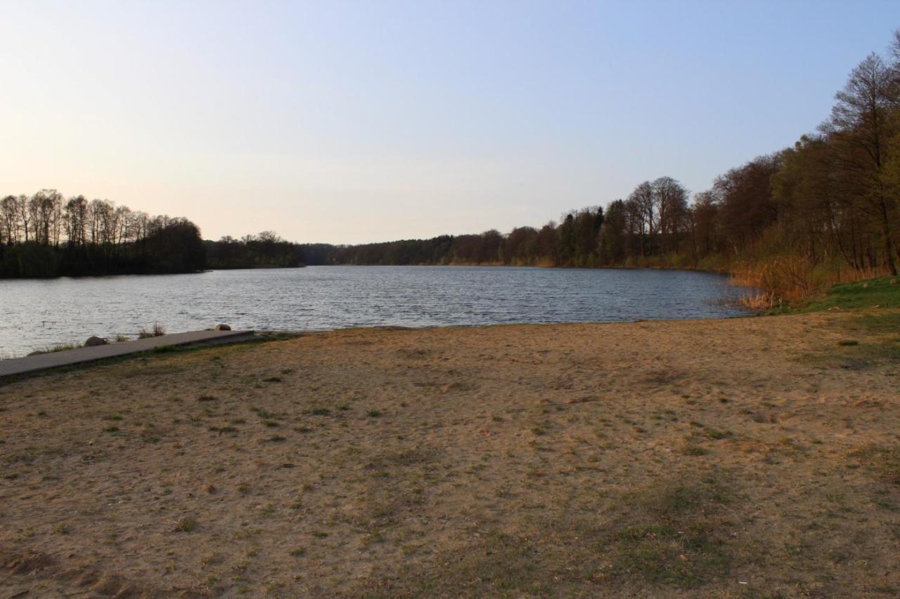 Domek Nad Jeziorem Bystrzyna Świdwin Екстериор снимка