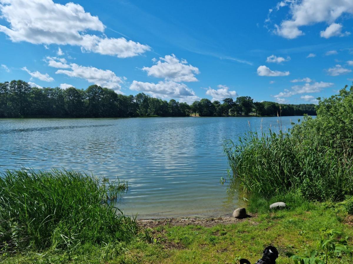 Domek Nad Jeziorem Bystrzyna Świdwin Екстериор снимка